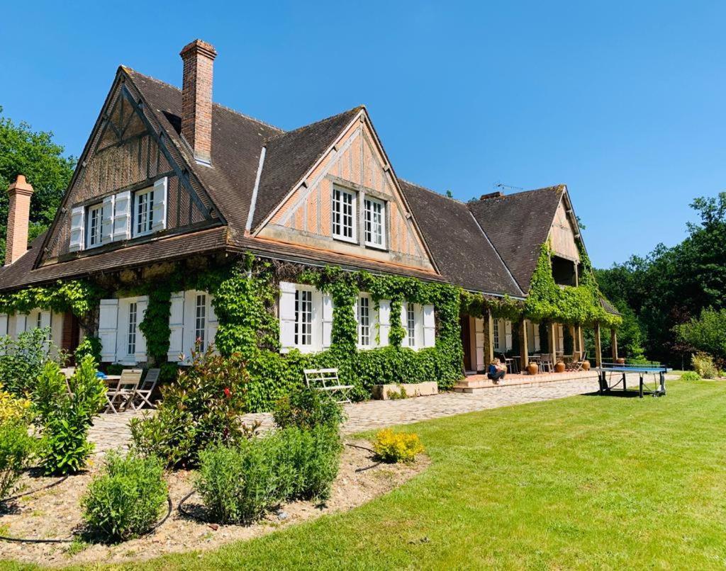 Les Vieux Guays Bed & Breakfast Cerdon  Bagian luar foto
