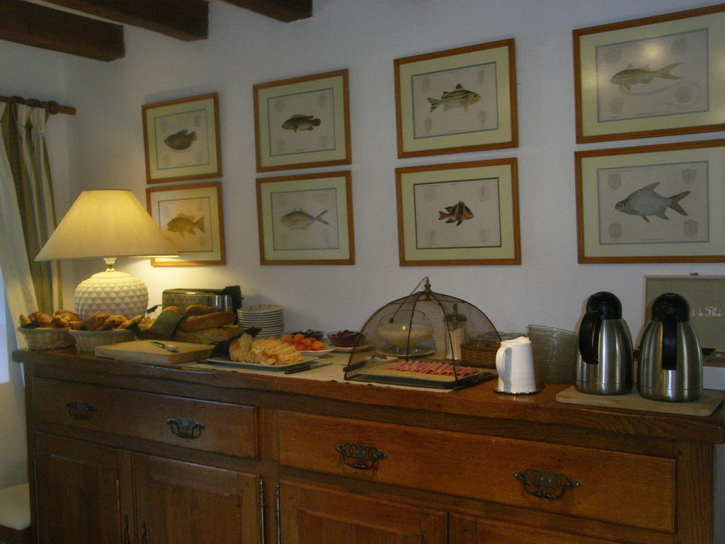 Les Vieux Guays Bed & Breakfast Cerdon  Bagian luar foto