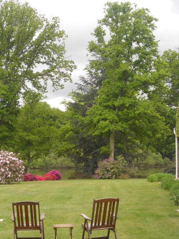 Les Vieux Guays Bed & Breakfast Cerdon  Bagian luar foto