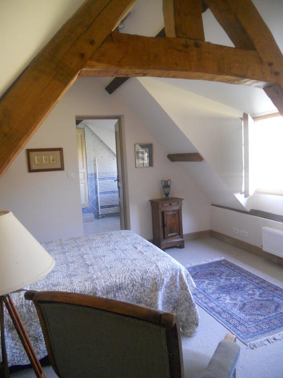 Les Vieux Guays Bed & Breakfast Cerdon  Ruang foto