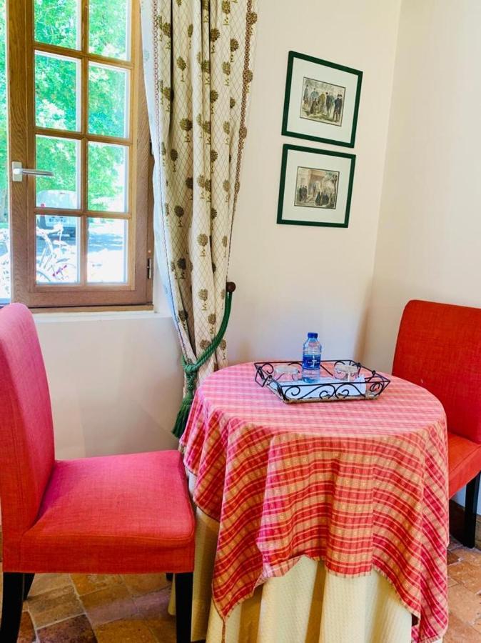 Les Vieux Guays Bed & Breakfast Cerdon  Bagian luar foto