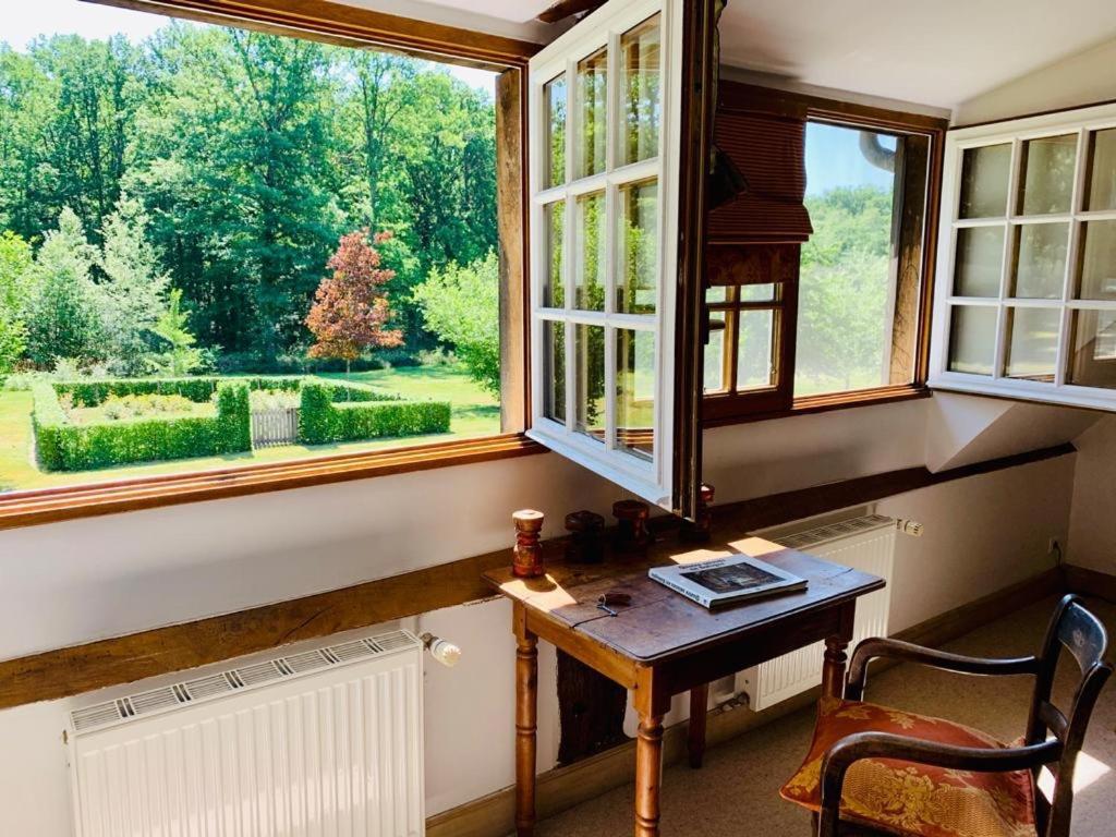 Les Vieux Guays Bed & Breakfast Cerdon  Bagian luar foto