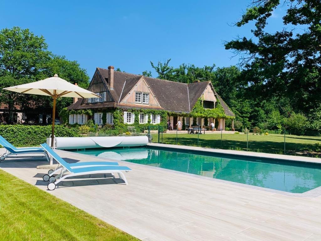 Les Vieux Guays Bed & Breakfast Cerdon  Bagian luar foto
